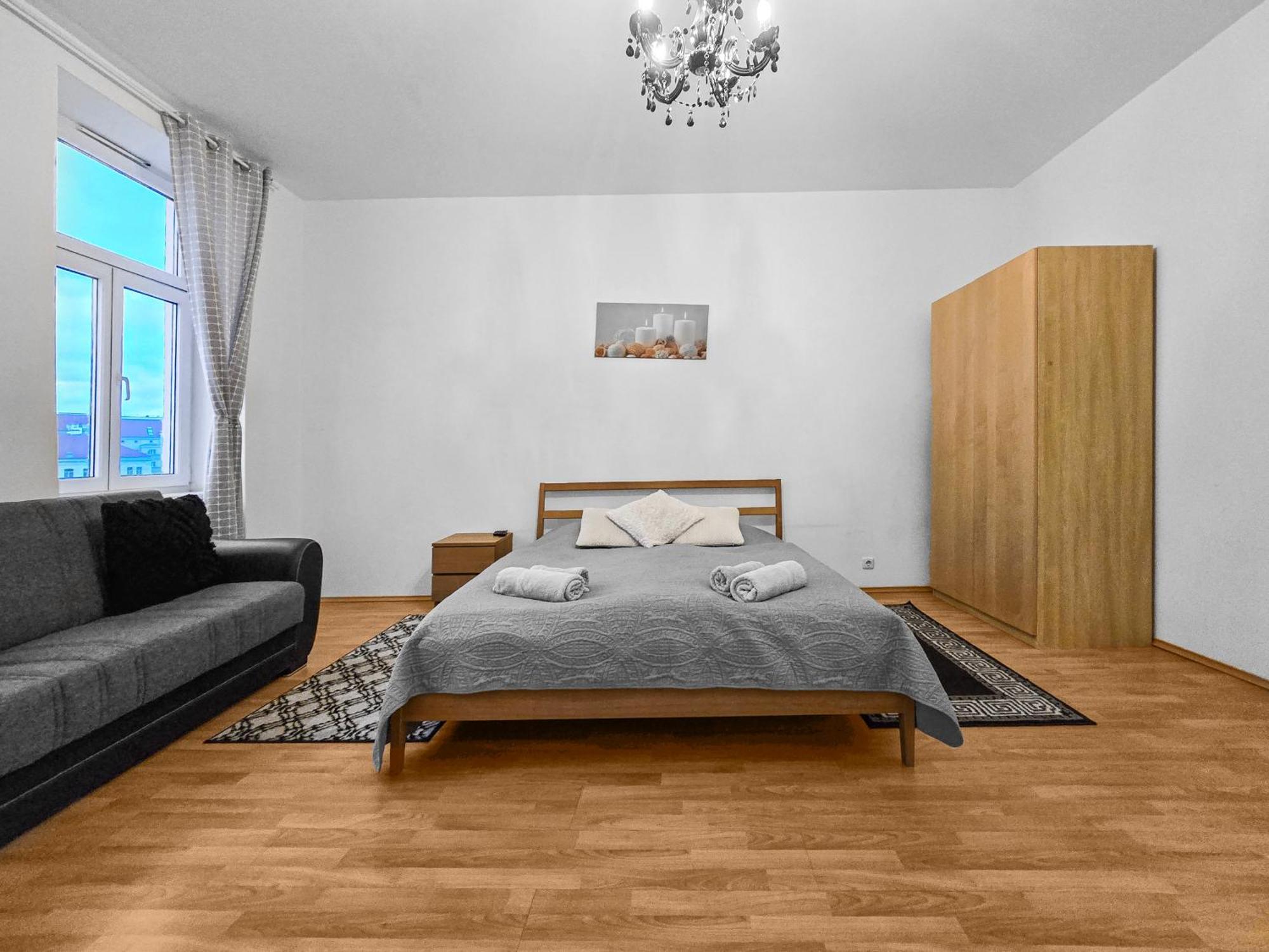 Apartment Modern Three-bedroom, Triple King Beds Wien